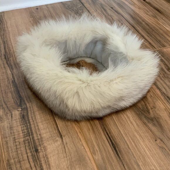 JB FUR GALLERY NYC Arctic Blue Fox Fur Headband Neckwarmer NWT - Picture 4 of 9